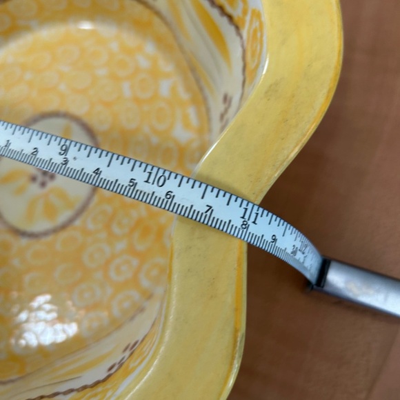 temptations bakeware presentable ovenware old world yellow Tara lg serving bowl - Picture 4 of 6